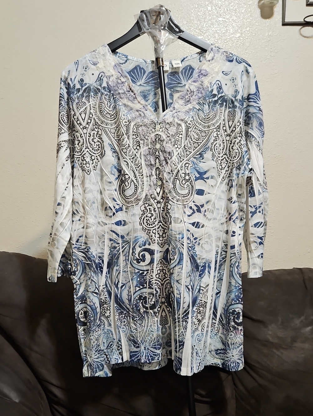 Cato White and Blue Paisley Lace-Trim Tunic